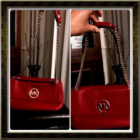 🎉HostPick🎉Michael Kors Small Purse Well Kept - Picture 2 of 5